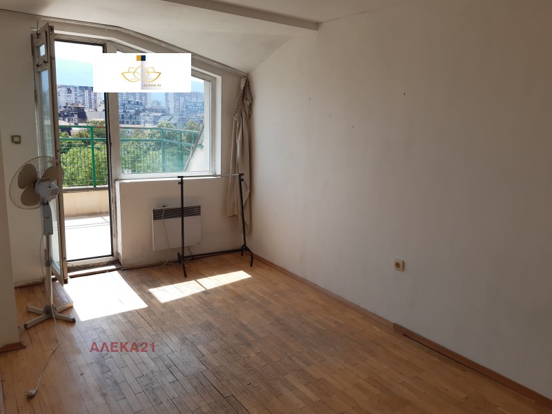 För uthyrning  Etagevåning Sofia , Zona B-5 , 100 kvm | 76604685 - bild [8]