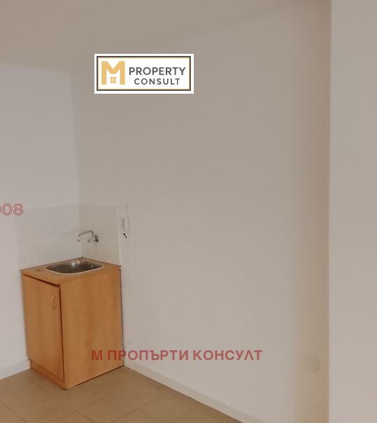 Дава под наем ОФИС, гр. Плевен, Идеален център, снимка 2 - Офиси - 54348566