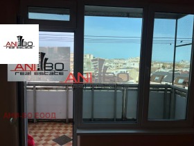 2 makuuhuonetta Ljatno kino Trakija, Varna 13
