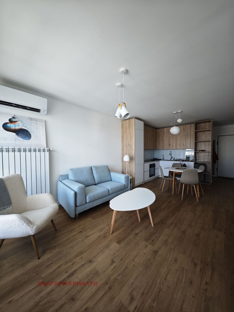 Zu vermieten  1 Schlafzimmer Sofia , Zentar , 65 qm | 99640659 - Bild [3]