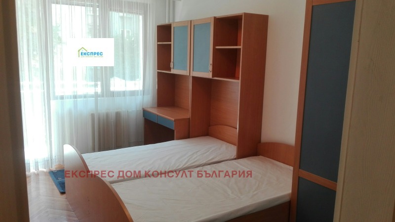 Til leie  2 soverom Sofia , Tsentar , 130 kvm | 46749118 - bilde [7]