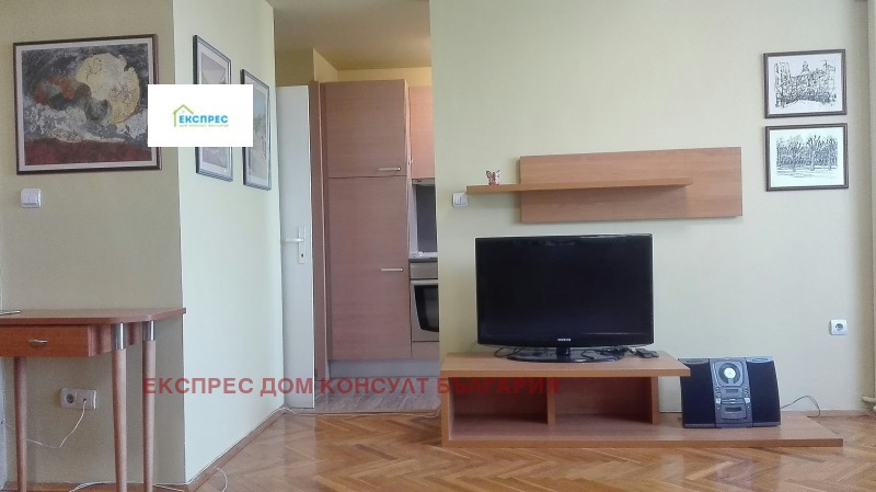 Til leie  2 soverom Sofia , Tsentar , 130 kvm | 46749118 - bilde [4]