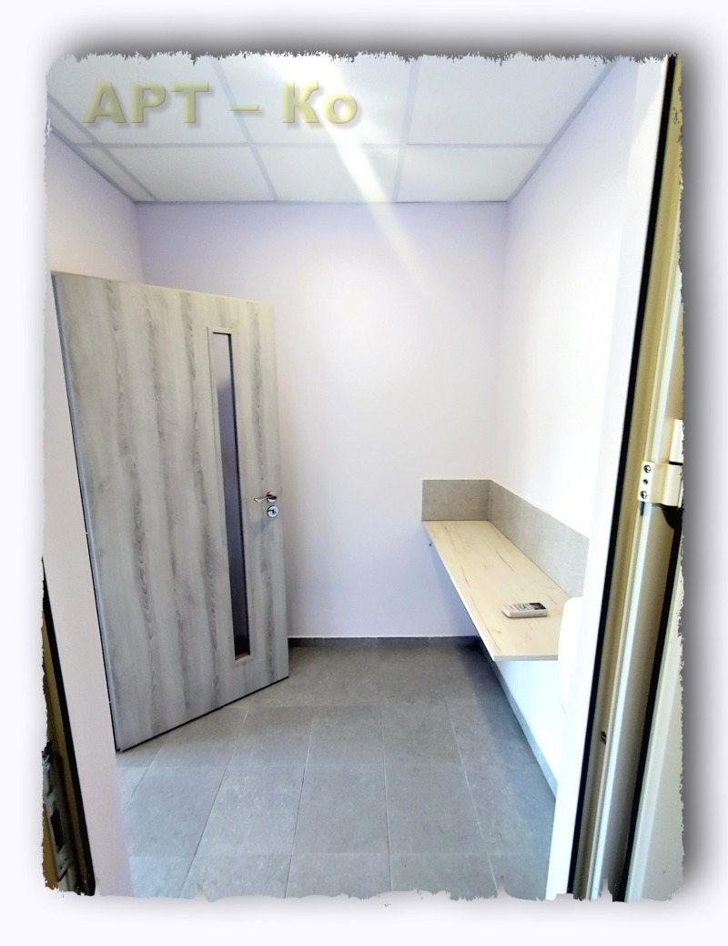 Дава под наем ОФИС, гр. Перник, Изток, снимка 9 - Офиси - 53427637