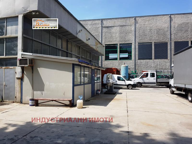 De inchiriat  Cladire industriala Plovdiv , Industrialna zona - Iztoc , 680 mp | 22666615 - imagine [11]