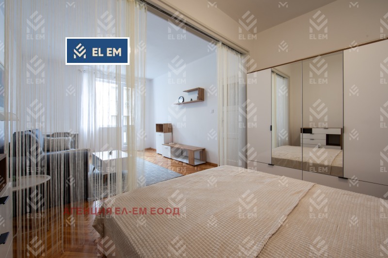 En renta  1 dormitorio Sofia , Tsentar , 50 metros cuadrados | 97992212 - imagen [4]