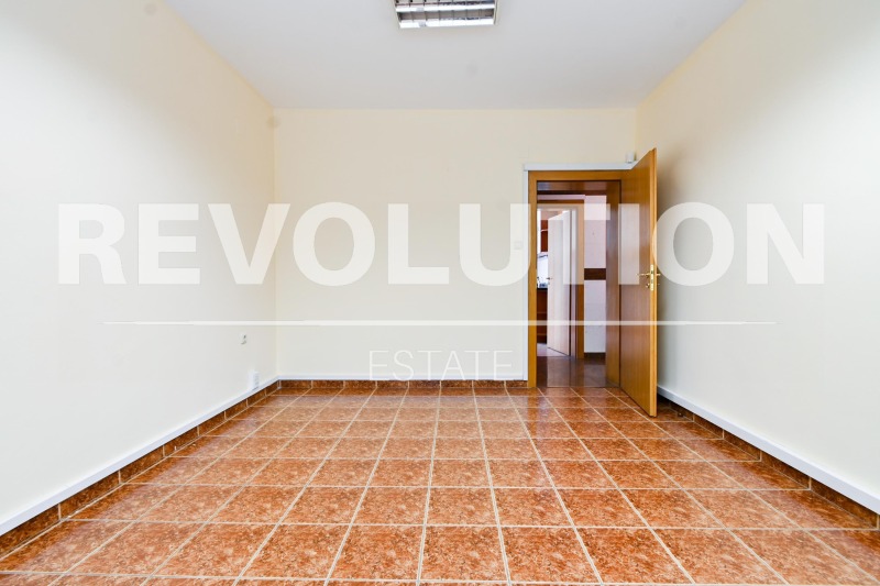 A louer  2 chambres Sofia , Iztok , 90 m² | 35704662 - image [4]