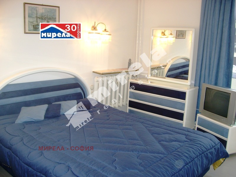 В аренду  2 спальни София , Лозенец , 100 кв.м | 56609373 - изображение [8]