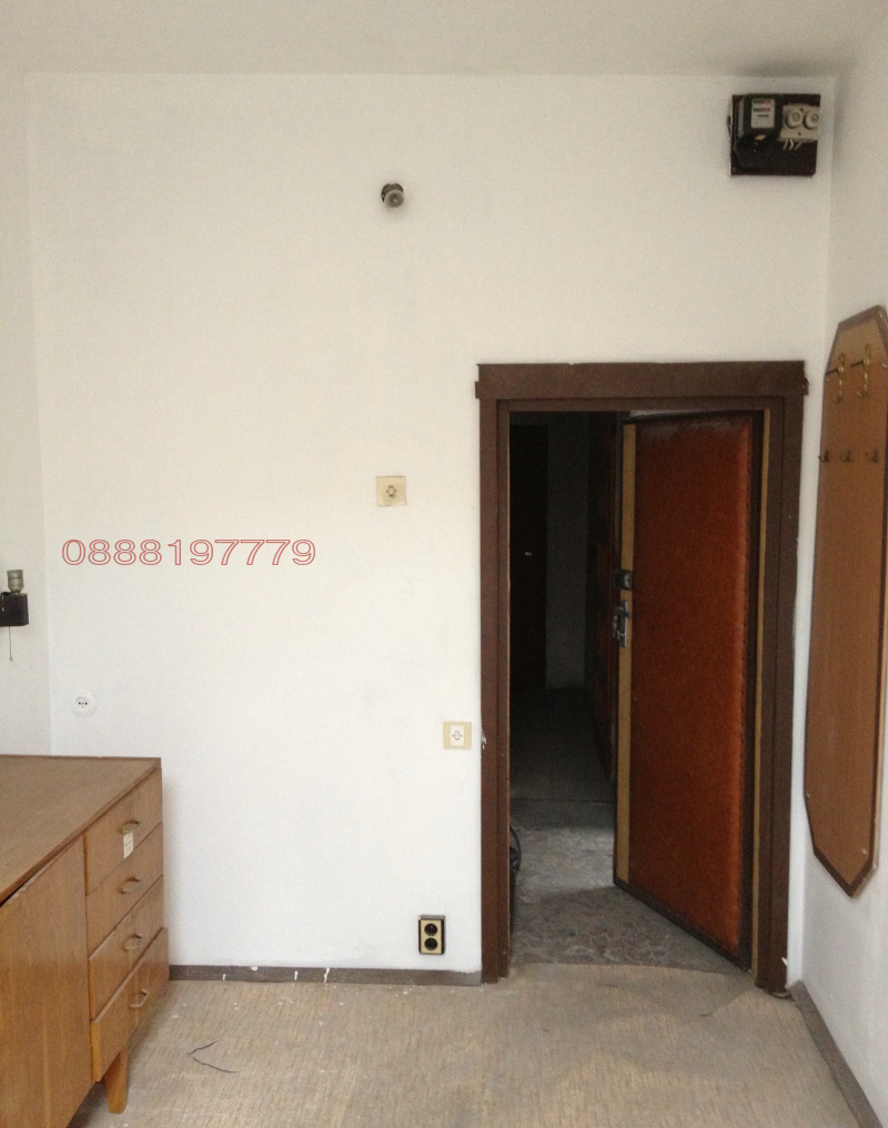 For Rent  Attic Sofia , Tsentar , 15 sq.m | 90425055 - image [2]