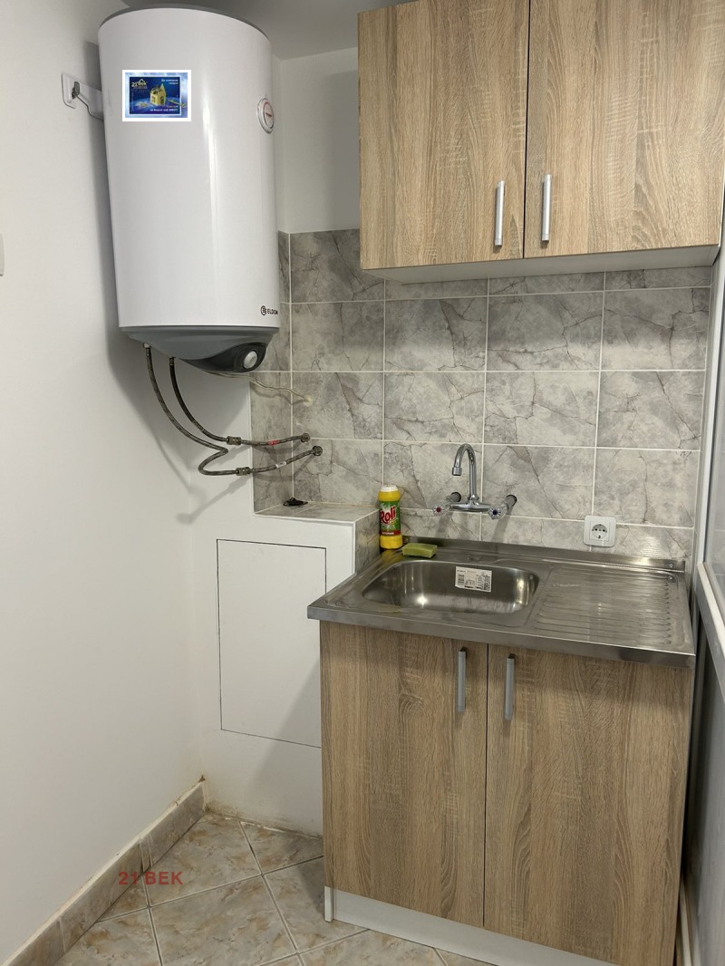 Te huur  Kamer Plovdiv , Kjutsjuk Parizj , 20 m² | 71316515 - afbeelding [4]