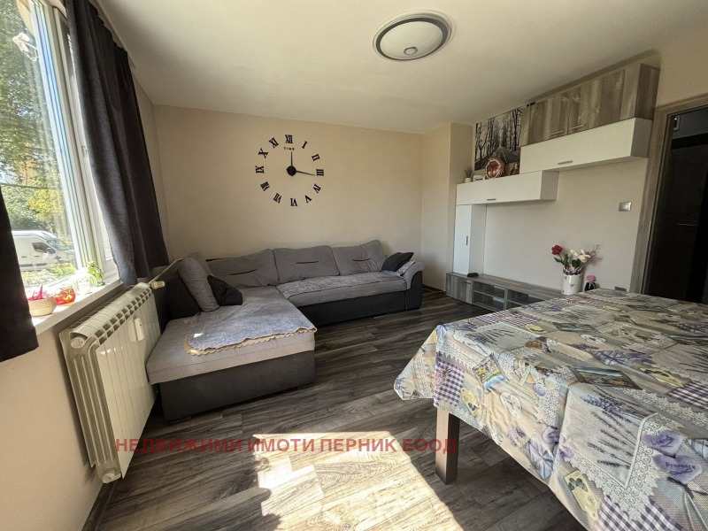 K pronájmu  1 ložnice Pernik , Iztok , 72 m2 | 44505921 - obraz [2]