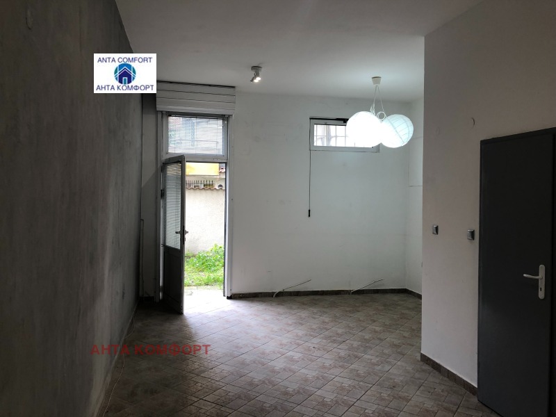 Do wynajęcia  Sklep Sofia , Centar , 50 mkw | 12044289 - obraz [2]