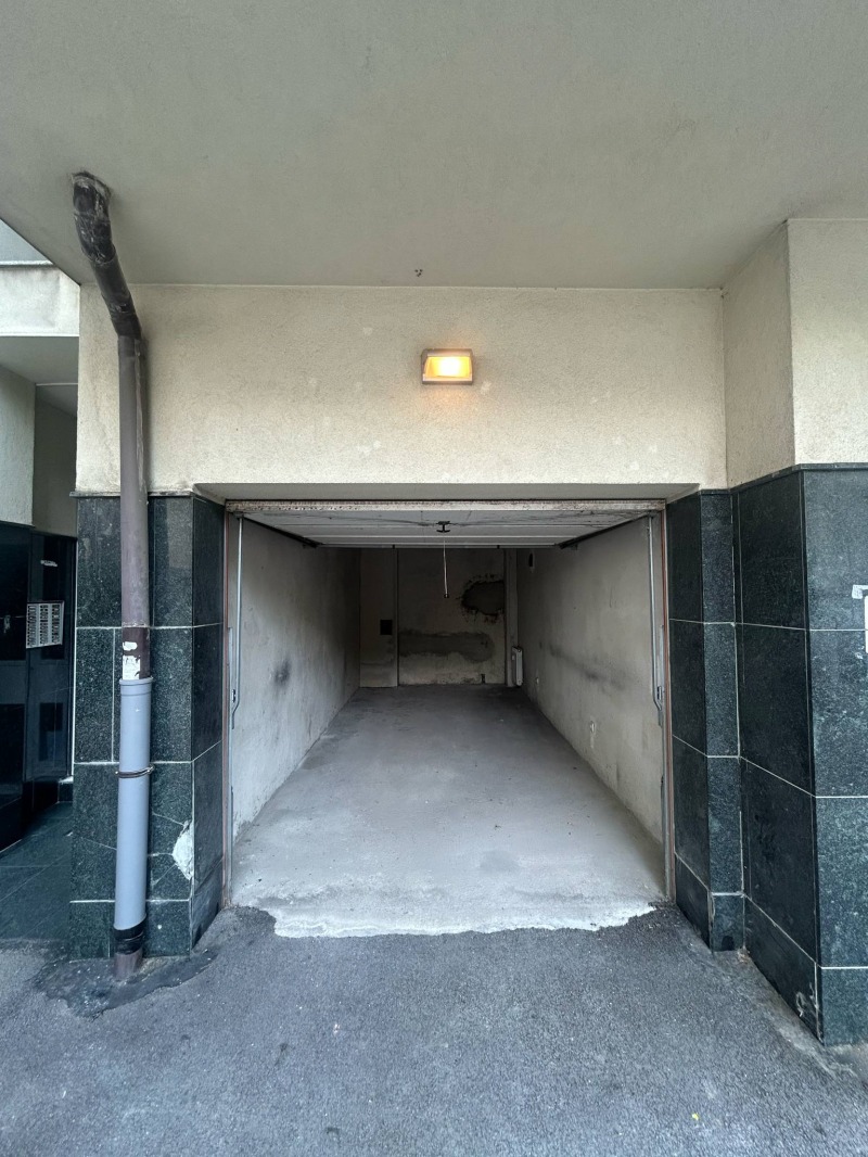 Til leje  Garage Sofia , Dianabad , 17 kvm | 38692509 - billede [4]