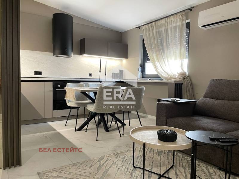 Дава под нем  3-стаен, град София, Център • 1 400 EUR • ID 62373827 — holmes.bg - [1] 