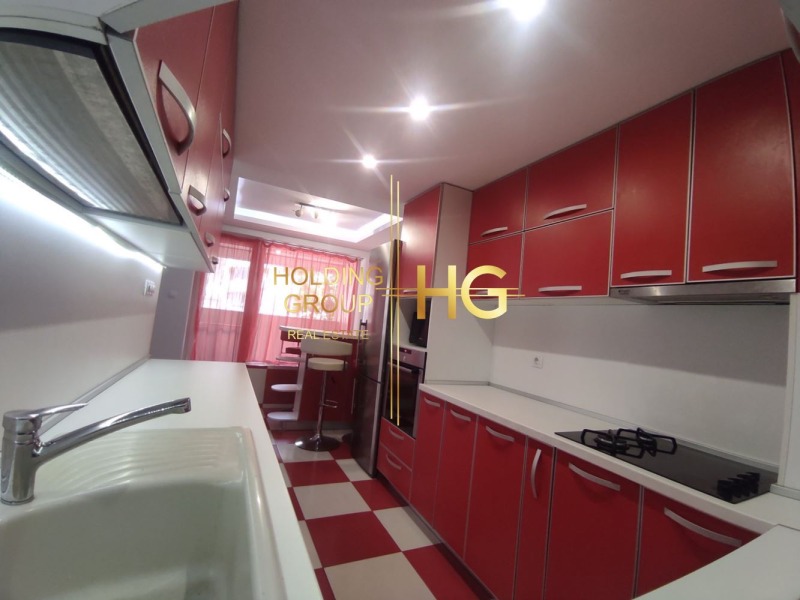 Издаје се  2 спаваће собе Варна , ЖП Гара , 105 м2 | 62642120 - слика [2]