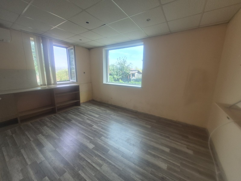 Дава под наем  Етаж от къща град Плевен , Сторгозия , 85 кв.м | 42354819 - изображение [9]