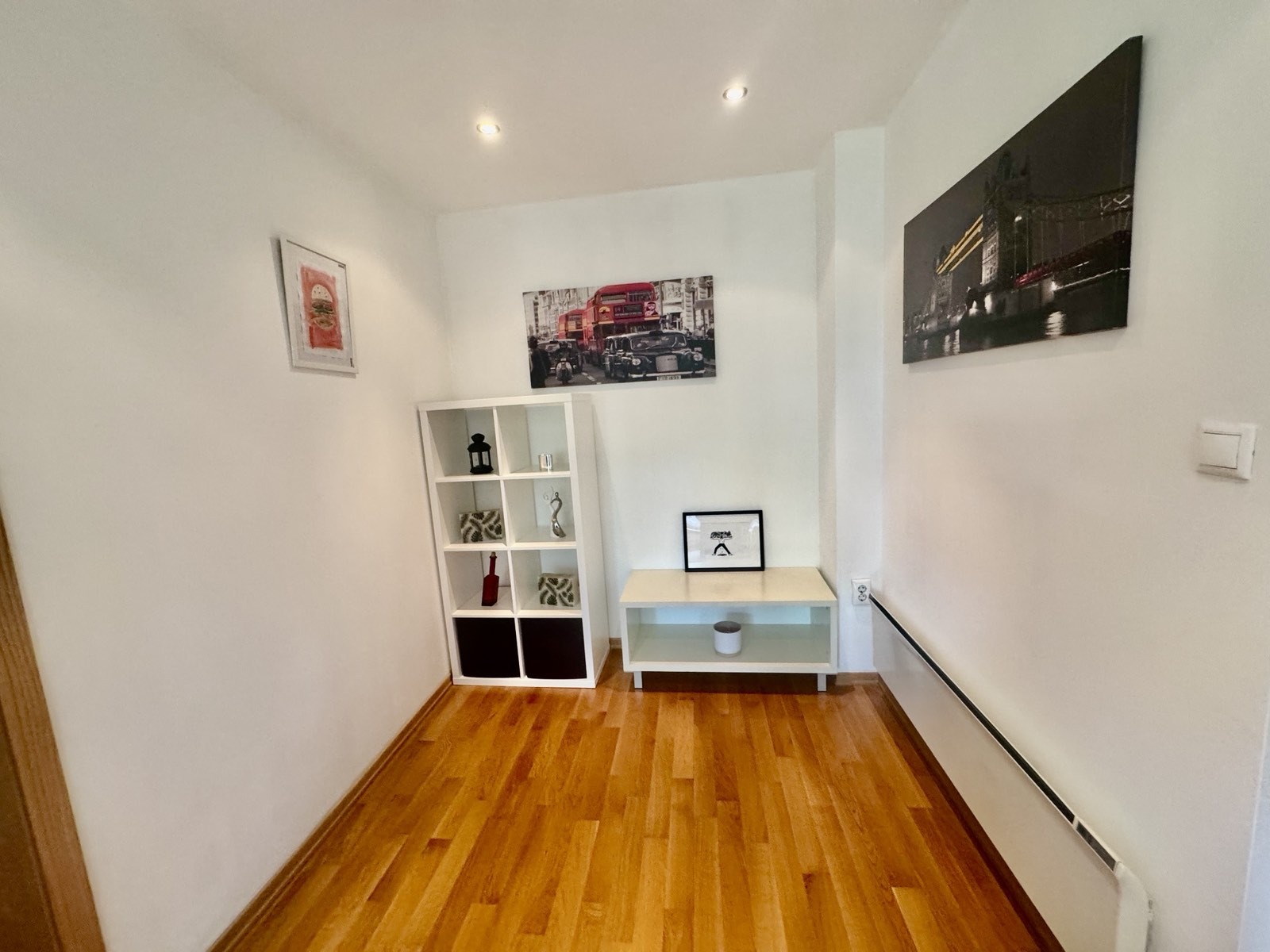 Дава под наем 2-СТАЕН, гр. София, Център, снимка 5 - Апартаменти - 53812267