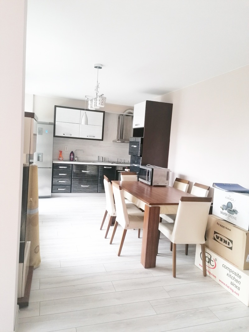 Дава под наем  3-стаен град Пловдив , Център , 120 кв.м | 10056157 - изображение [2]