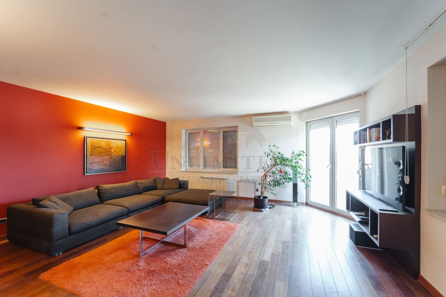 Дава под наем 4-СТАЕН, гр. София, Лозенец, снимка 2 - Апартаменти - 53834431