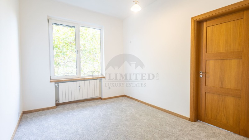 Te huur  3 slaapkamers Sofia , Doktorski pametnik , 145 m² | 91744492 - afbeelding [16]