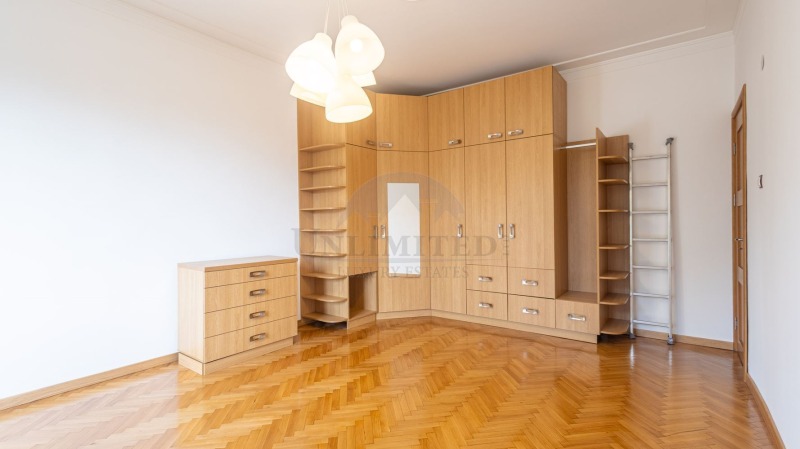 Te huur  3 slaapkamers Sofia , Doktorski pametnik , 145 m² | 91744492 - afbeelding [12]
