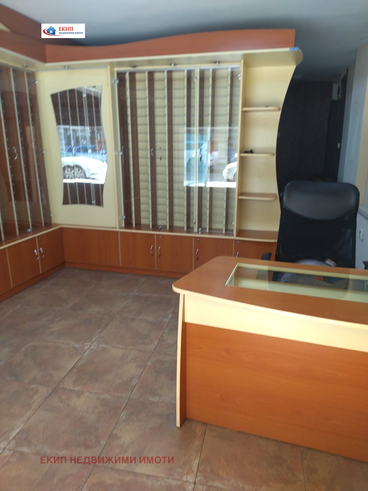 Дава под наем МАГАЗИН, гр. София, Борово