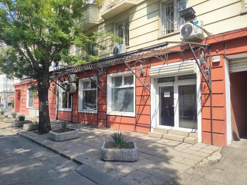 Дава под Наем ОФИС в град София, Сердика - 120 кв.м / 1 200 € » 2 347.00 лв., ОБЩИНСКА БАНКА АД