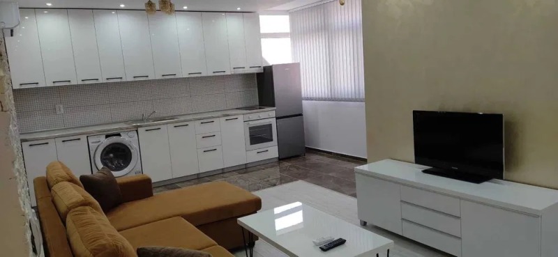 A louer  1 chambre Kardjali , Tsentar , 50 m² | 90143410