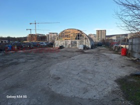 Teollisuusrakennus Metro, Varna 1