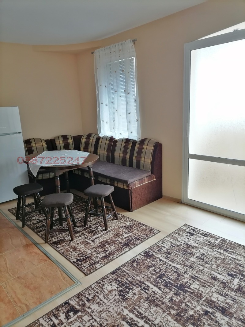 Дава под наем 2-СТАЕН, гр. Благоевград, Идеален център, снимка 2 - Апартаменти - 52780356