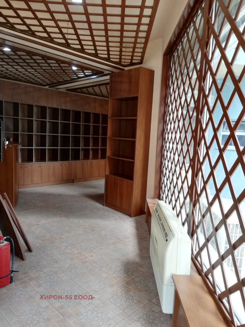 Дава под Наем МАГАЗИН в град София, Лозенец - 71 кв.м / 550 € » 1 075.71 лв., ХИРОН-55 ЕООД