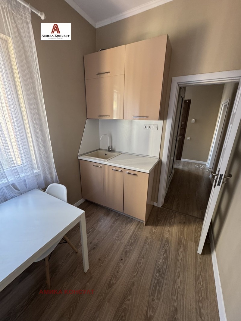 Дава под наем 2-СТАЕН, гр. София, Център, снимка 4 - Апартаменти - 52688755