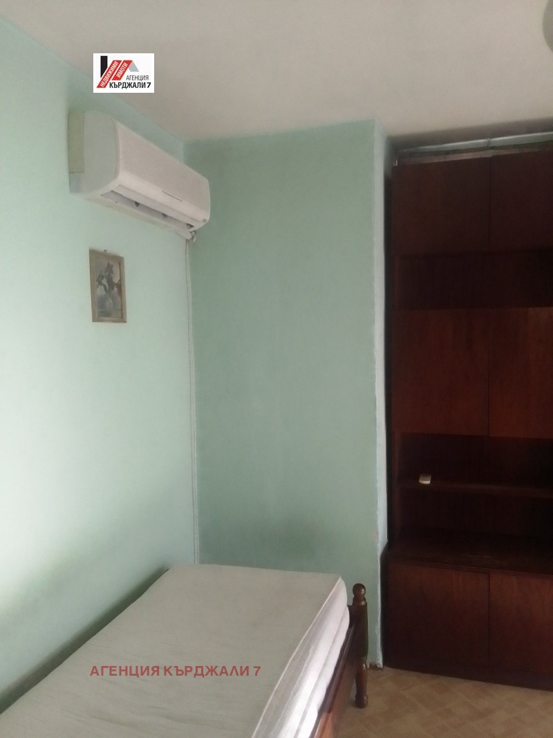 Дава под наем  3-стаен град Кърджали , Център , 65 кв.м | 92925663 - изображение [11]