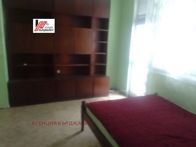 Дава под наем  3-стаен град Кърджали , Център , 65 кв.м | 92925663 - изображение [7]