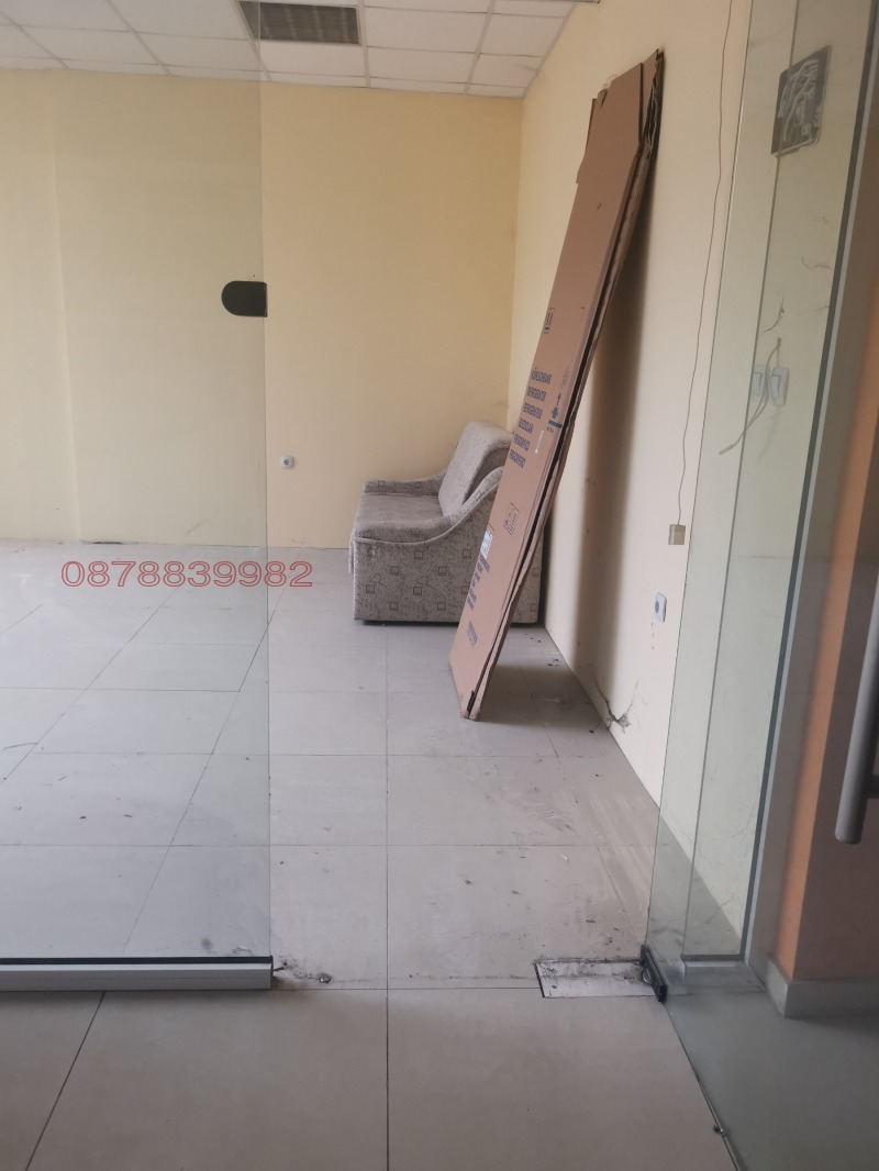 Дава под наем МАГАЗИН, гр. Русе, Родина 1, снимка 8 - Магазини - 52981634