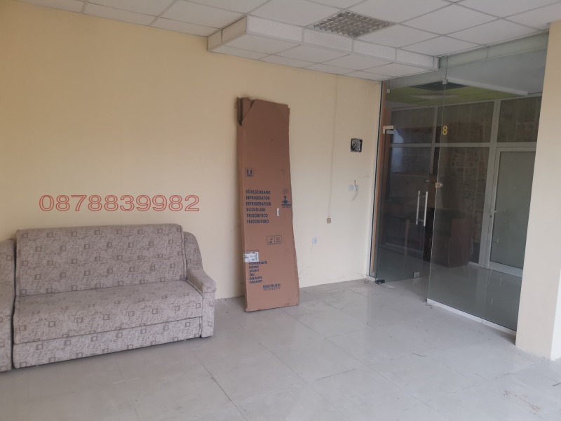 Дава под наем МАГАЗИН, гр. Русе, Родина 1, снимка 12 - Магазини - 52981634