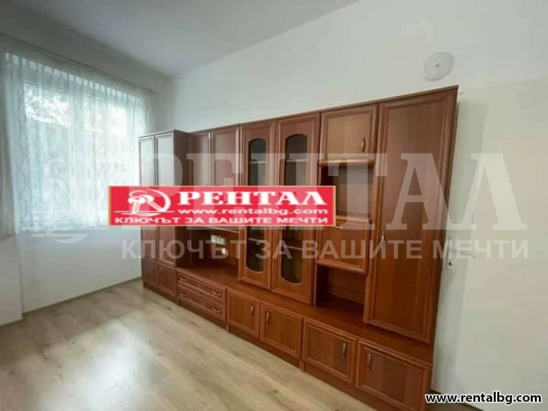 En renta  2 dormitorios Plovdiv , Tsentar , 70 metros cuadrados | 73781072 - imagen [2]