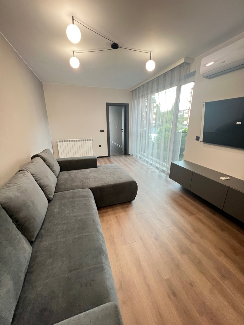 Дава под Наем 3-СТАЕН в град София, Витоша - 115 кв.м / 1 150 € » 2 249.20 лв., РИЪЛ ИСТЕЙТ ЕЛ ЕКС