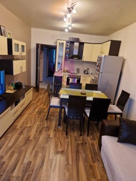 1 chambre Asparouhovo, Varna 1