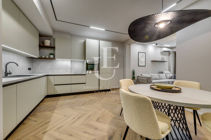 Издаје се  2 спаваће собе Софија , Центар , 107 м2 | 34328670 - слика [3]