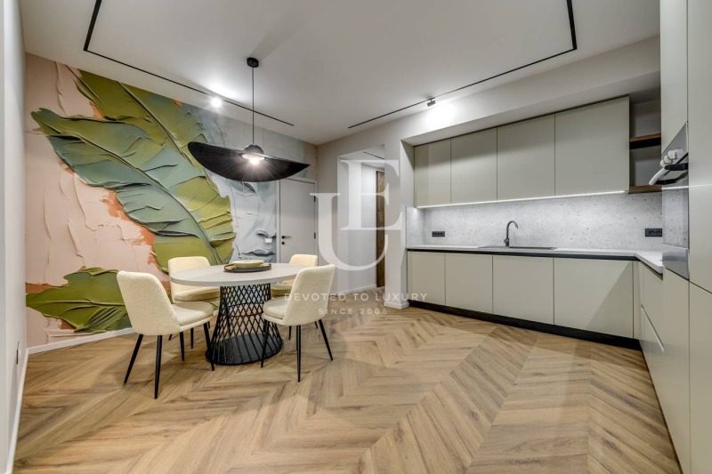 Издаје се  2 спаваће собе Софија , Центар , 107 м2 | 34328670 - слика [4]