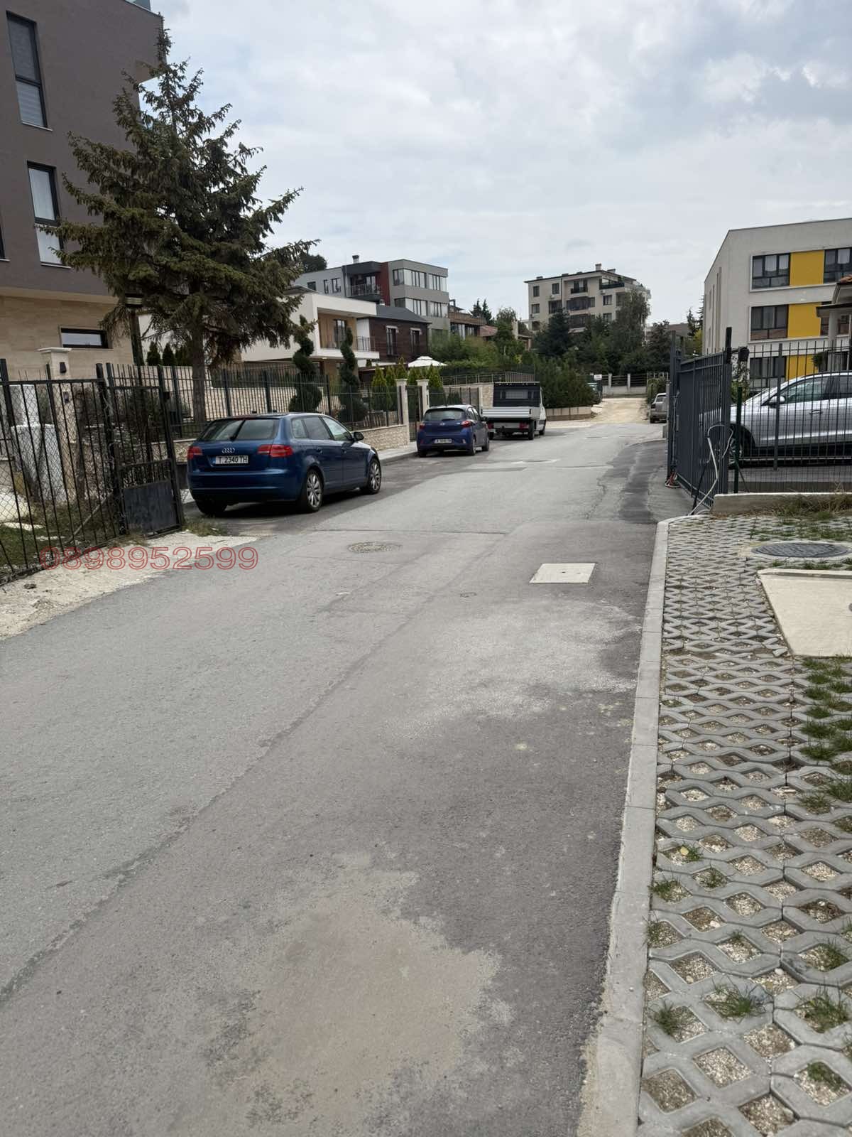 Дава под наем ГАРАЖ, ПАРКОМЯСТО, гр. Варна, Бриз, снимка 3 - Гаражи и паркоместа - 53955899