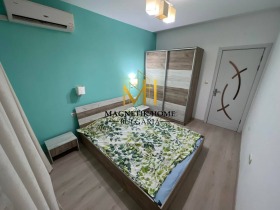 1 quarto Lazur, Burgas 11