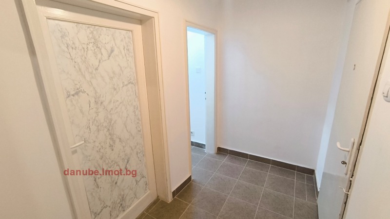 В оренду  1 спальня Русе , Широк център , 75 кв.м | 10159504 - зображення [12]