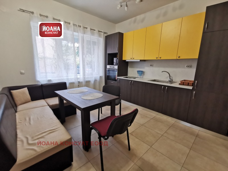 Para alugar  3 quartos Pleven , Chirok centar , 110 m² | 70714428