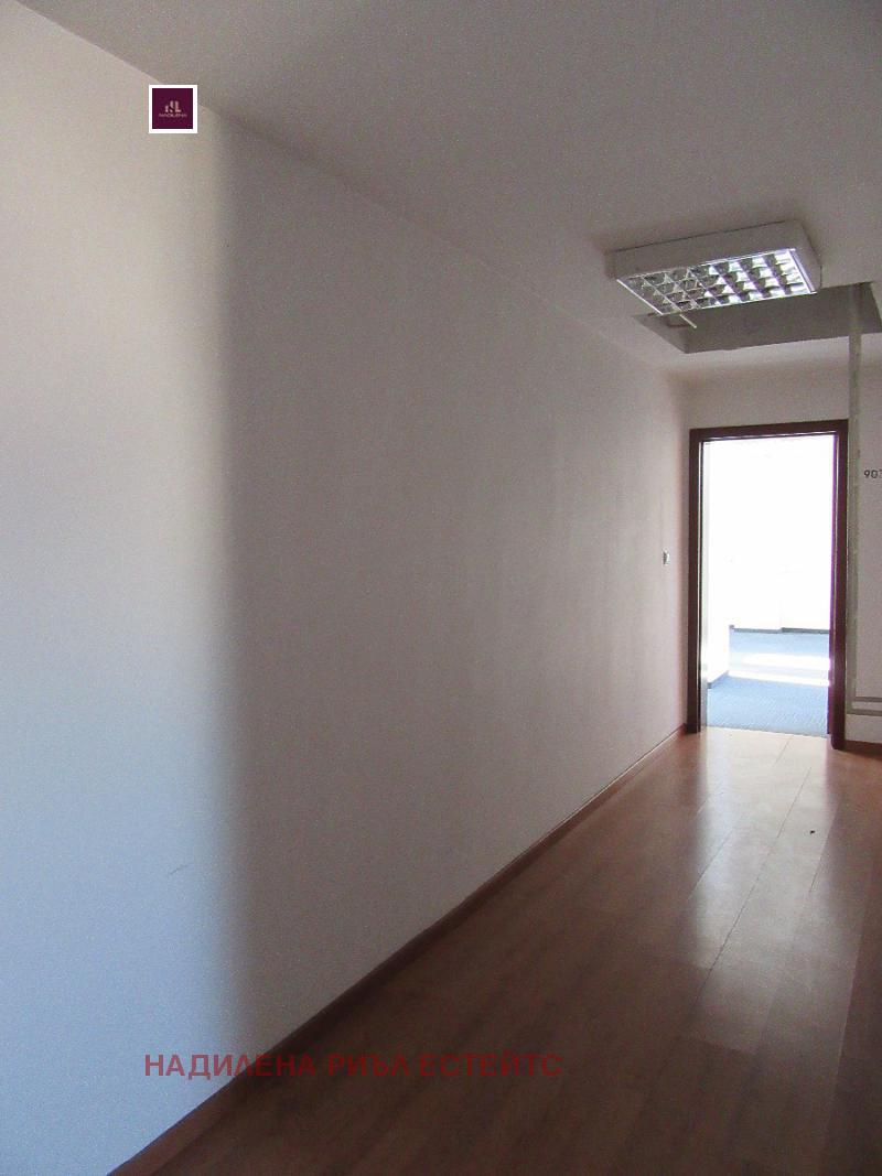 Te huur  Kantoor Sofia , Tsentar , 165 m² | 77131950 - afbeelding [7]