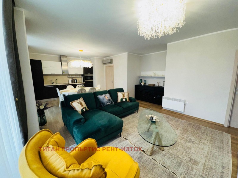 För uthyrning  Hus Burgas , Sarafovo , 140 kvm | 66144421