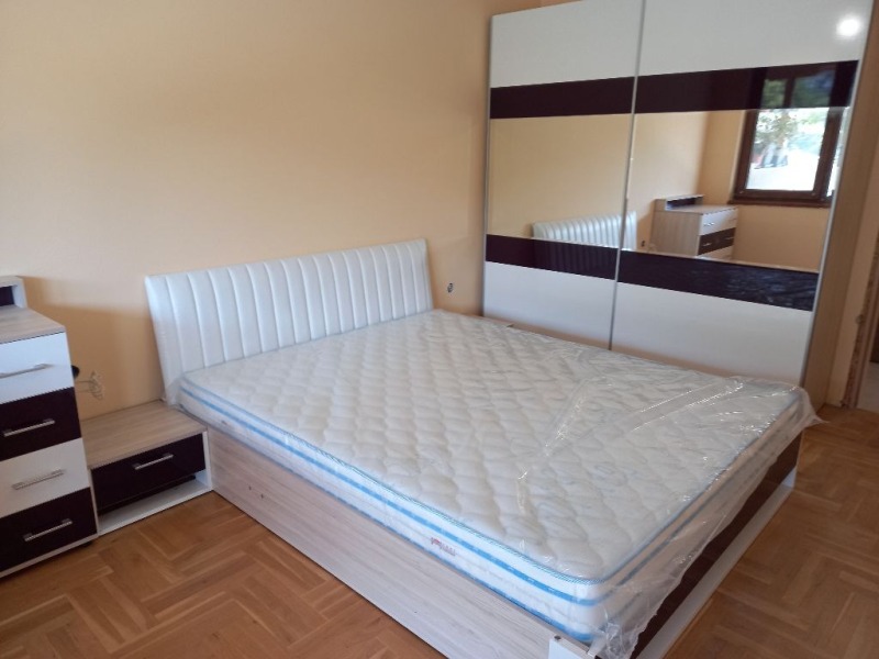 Издаје се  2 спаваће собе Софија , Овча купел , 157 м2 | 95958315 - слика [8]