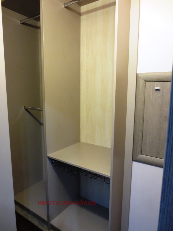 Издаје се  3 спаваће собе Софија , Стрелбиште , 150 м2 | 40978052 - слика [15]