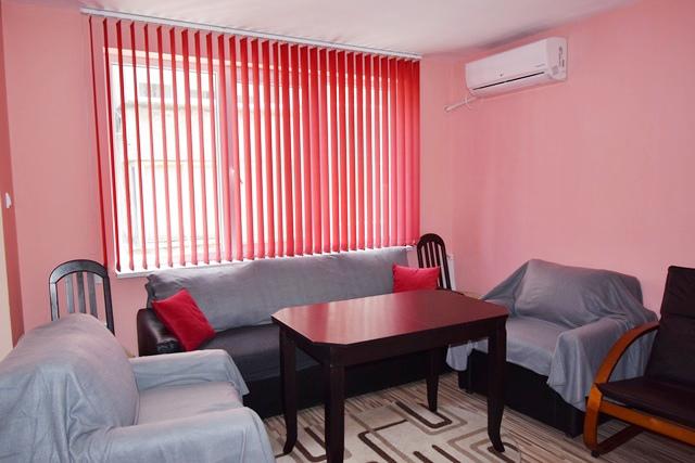Дава под нем  3-стаен, град Стара Загора, Център •  385 € • ID 10982304 — holmes.bg - [1] 