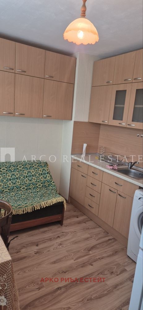 Til leie  Studio Sofia , Drusjba 2 , 45 kvm | 61888502